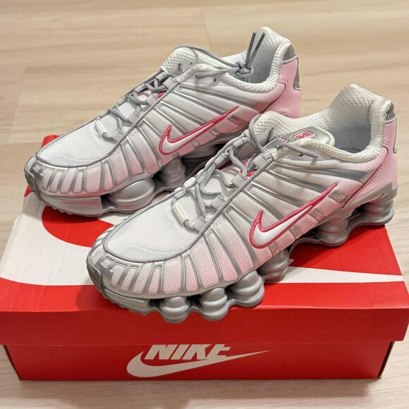 Nike Shot TL Sneaker Size 10 Women (HV2520-001) NEW - Picture 2 of 8
